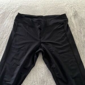Under Armour black leggings  Size Small